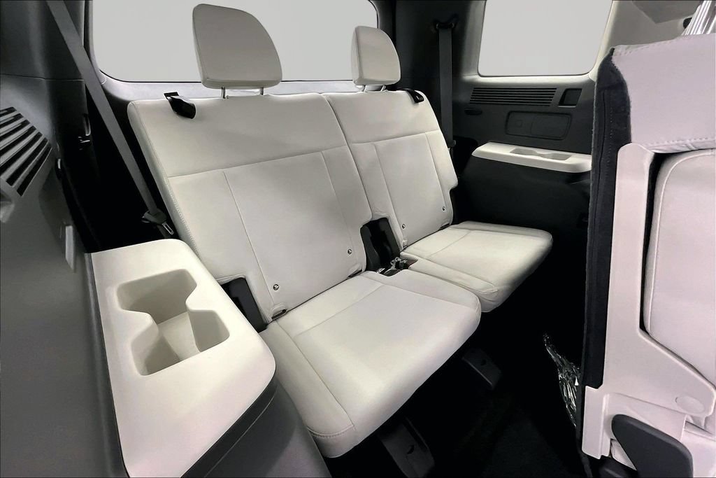 Used 2026 Hyundai Santa Fe SE FWD image 28