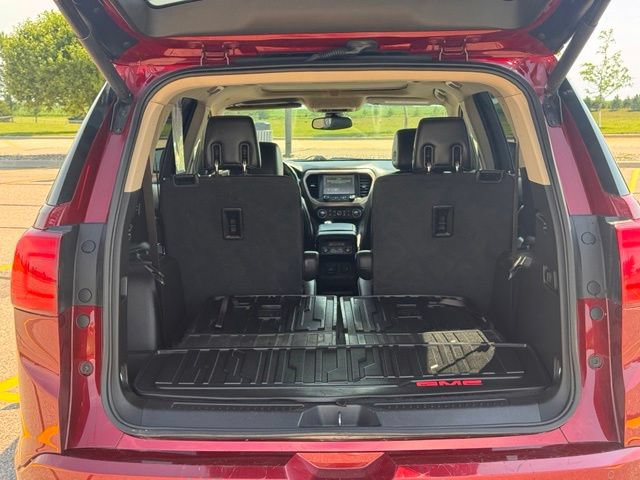 Used 2017 GMC Acadia Denali w/ Technology Package AWD/4WD image 37