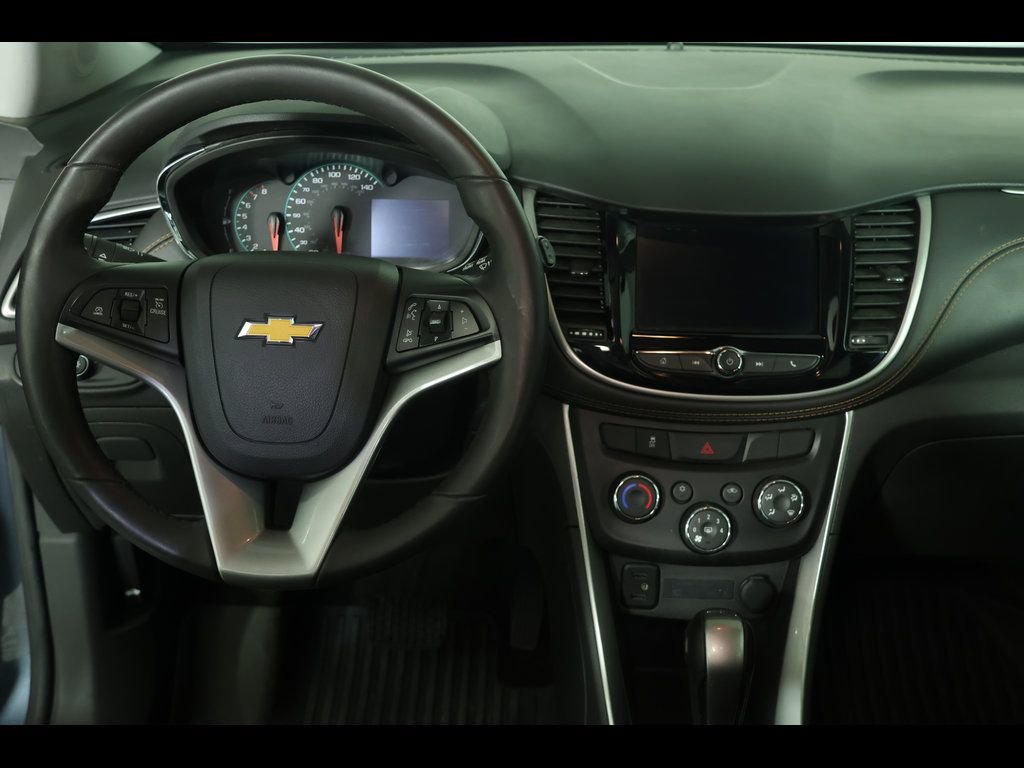 Used 2021 Chevrolet Trax LT w/ Sport Edition image 15