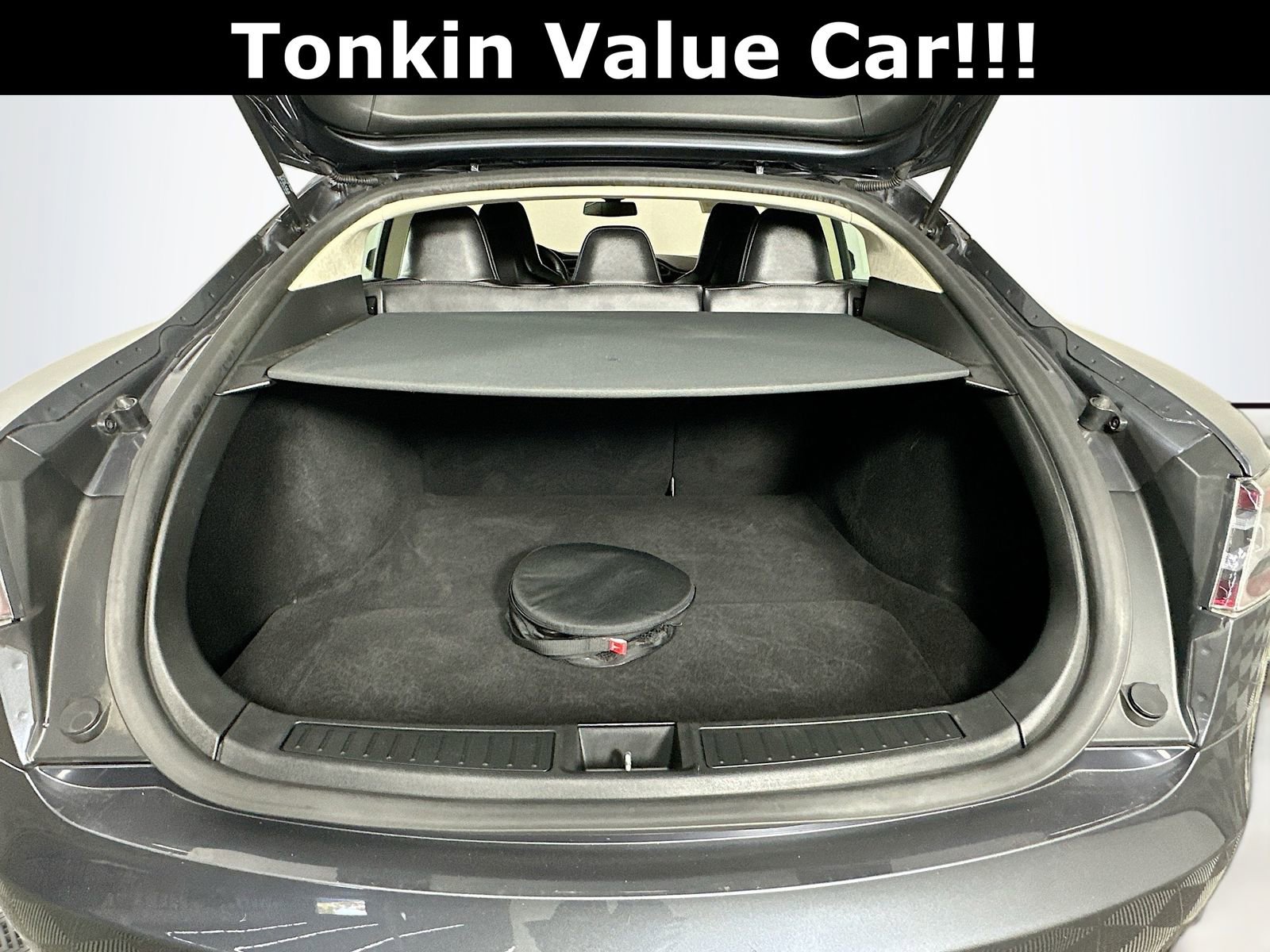 Used 2016 Tesla Model S 70D image 24