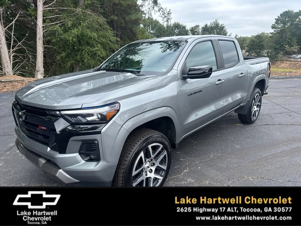 Used 2023 Chevrolet Colorado Z71 w/ Z71 Convenience Package 2