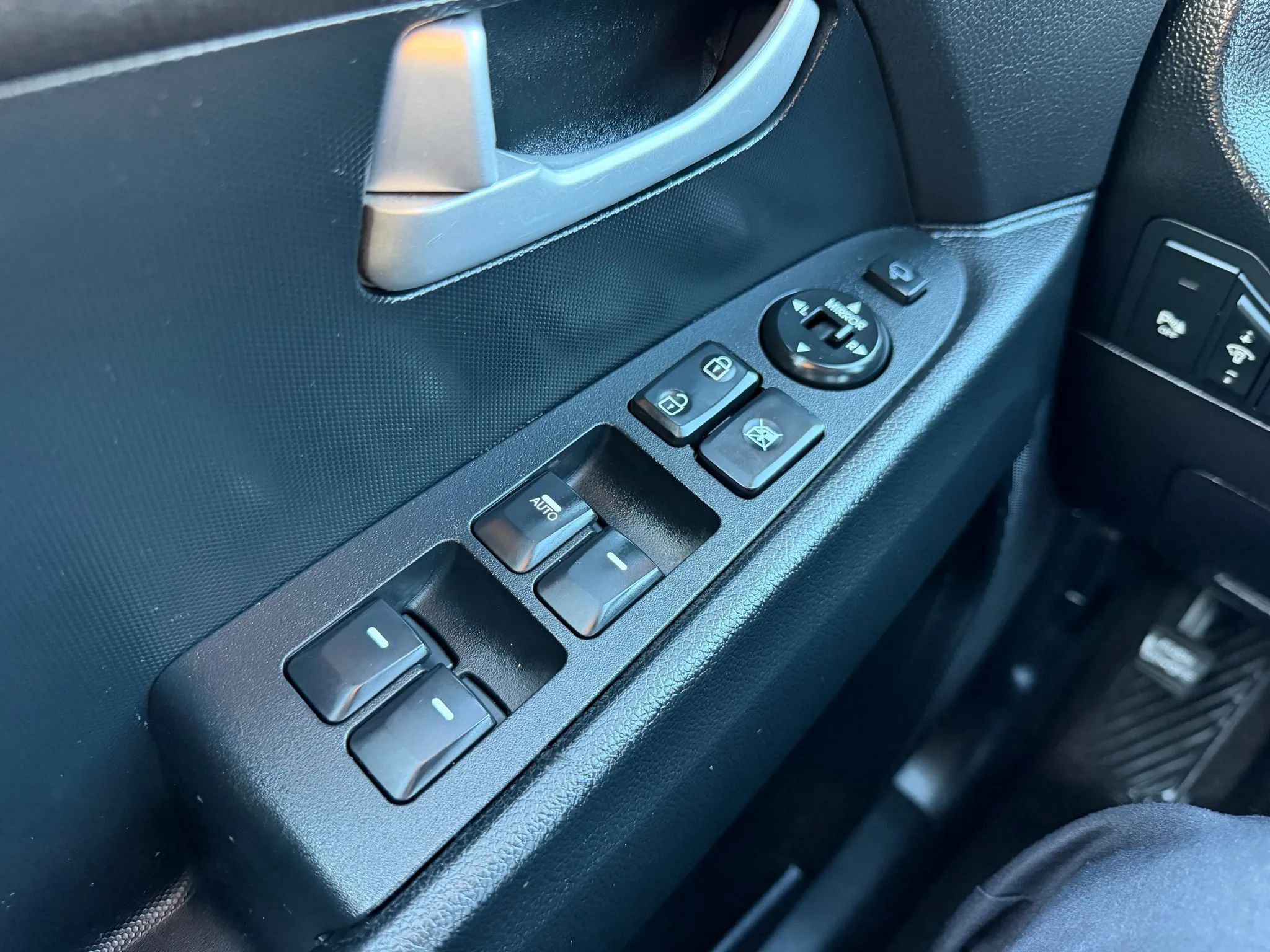 Used 2014 Kia Sportage SX w/ SX Premium Package image 32