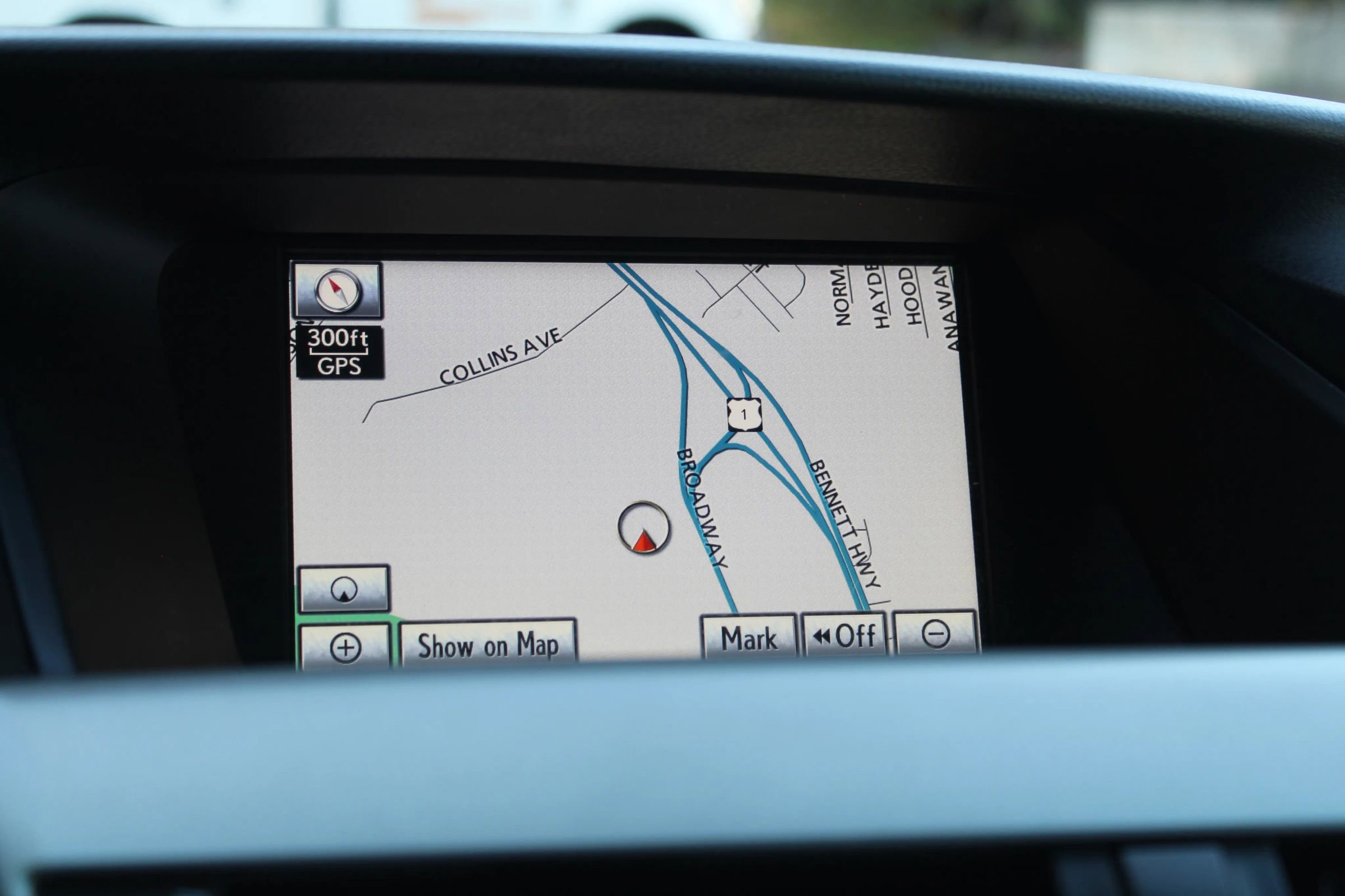 Used 2011 Lexus RX 450h AWD image 35