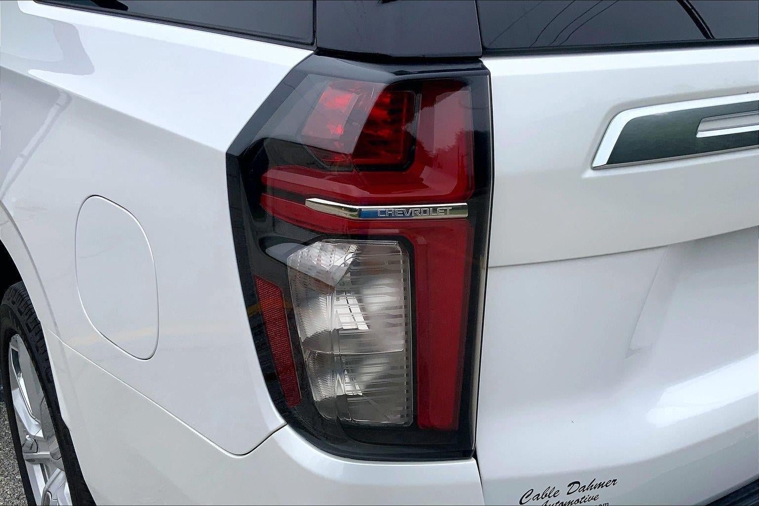 Used 2023 Chevrolet Suburban High Country w/ Premium Package AWD/4WD image 29
