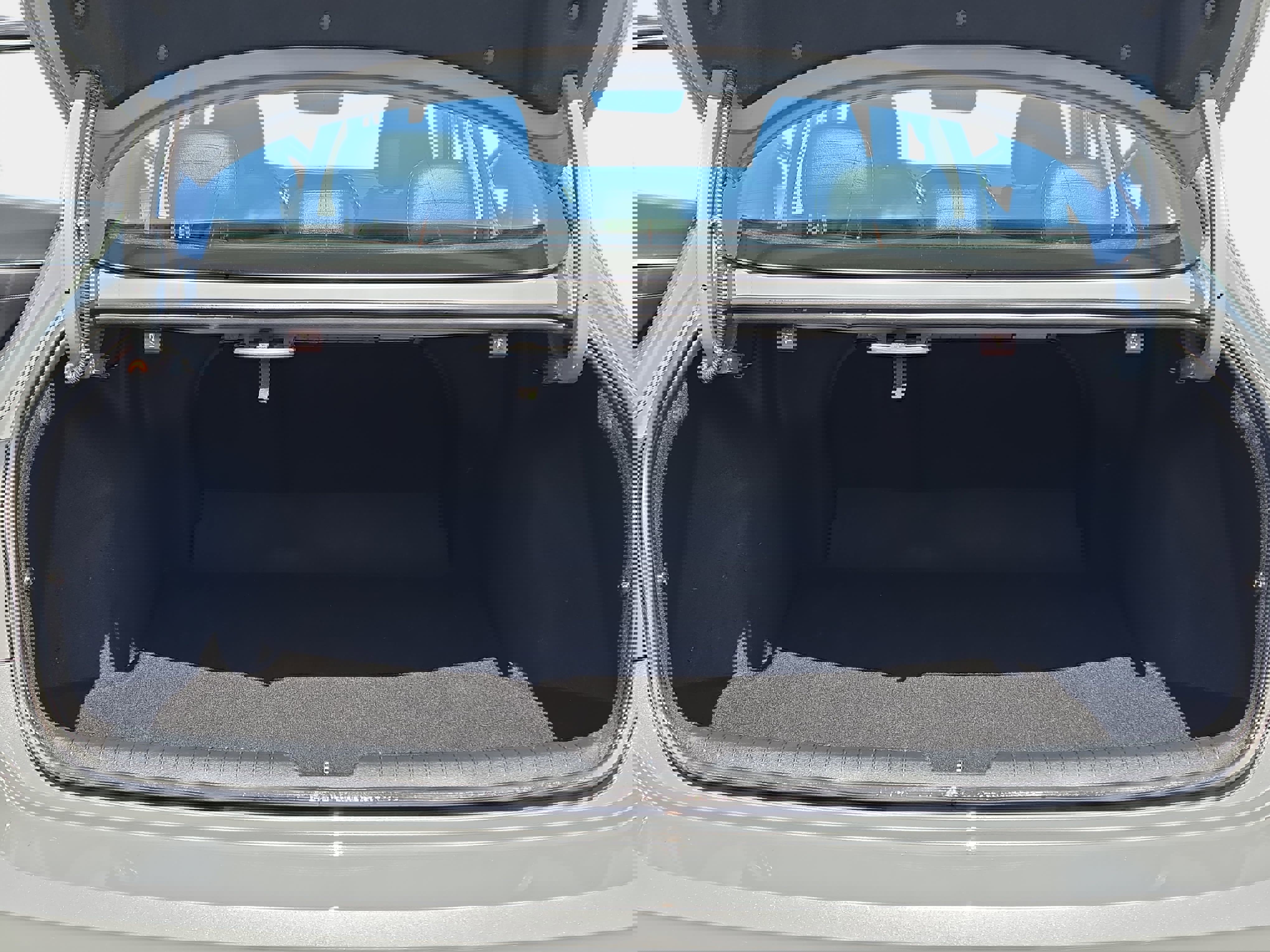 Used 2023 Hyundai Sonata Limited w/ Cargo Package image 12