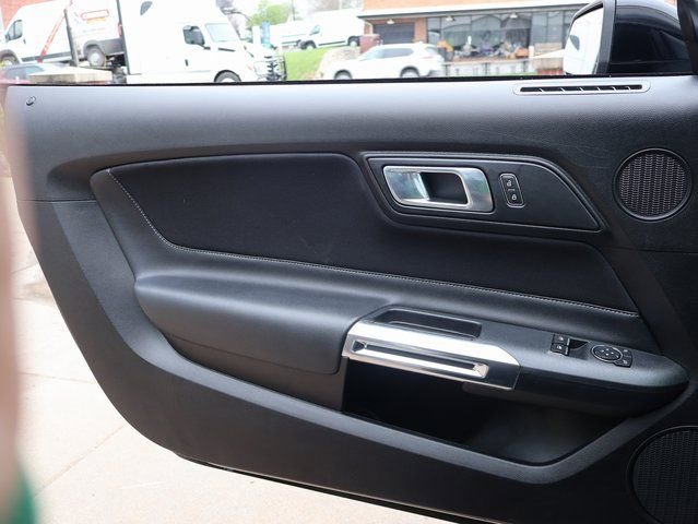 Used 2022 Ford Mustang Coupe image 26