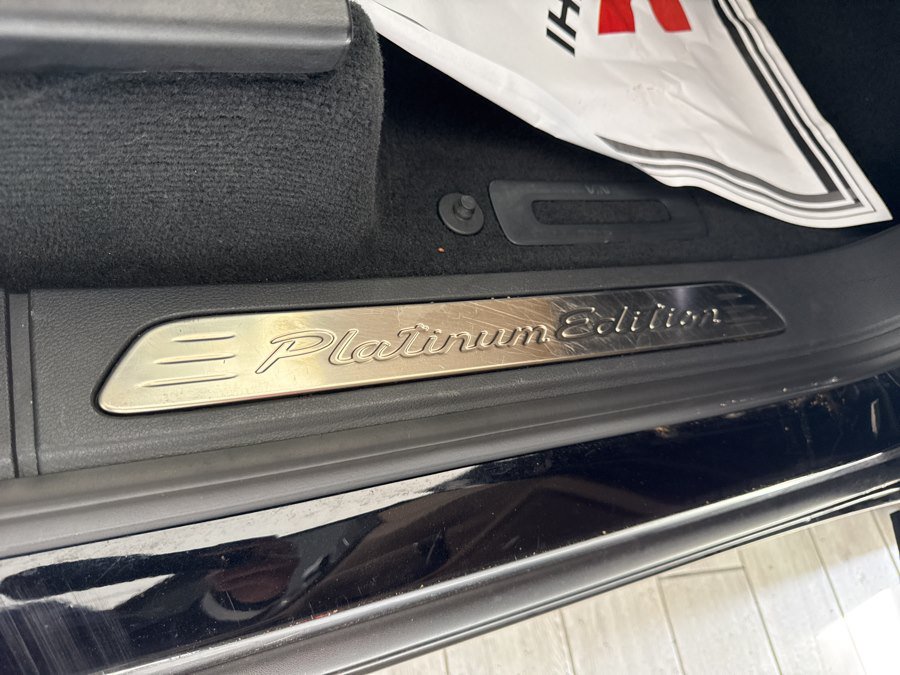Used 2018 Porsche Cayenne Platinum Edition AWD/4WD image 20
