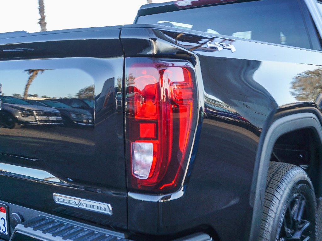 Used 2023 GMC Sierra 1500 Elevation AWD/4WD image 8
