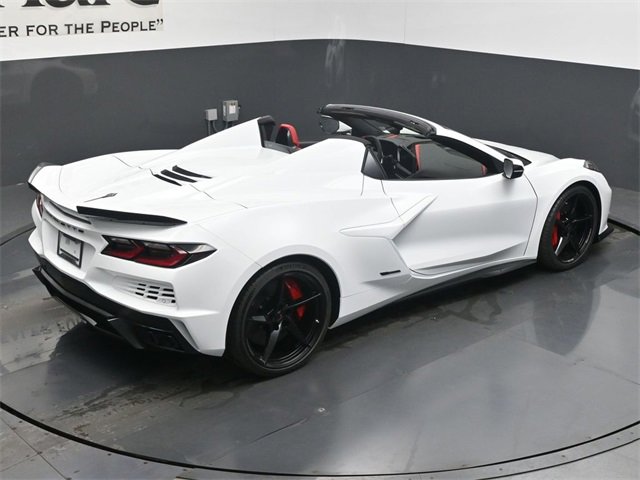 New 2026 Chevrolet Corvette E-Ray w/ Stealth Interior Trim Package image 19