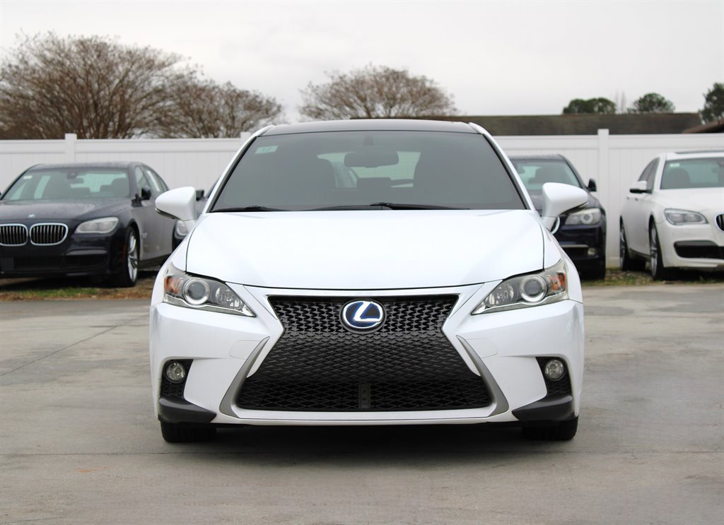 Used 2015 Lexus CT 200h w/ F Sport w/Nuluxe Interior image 2