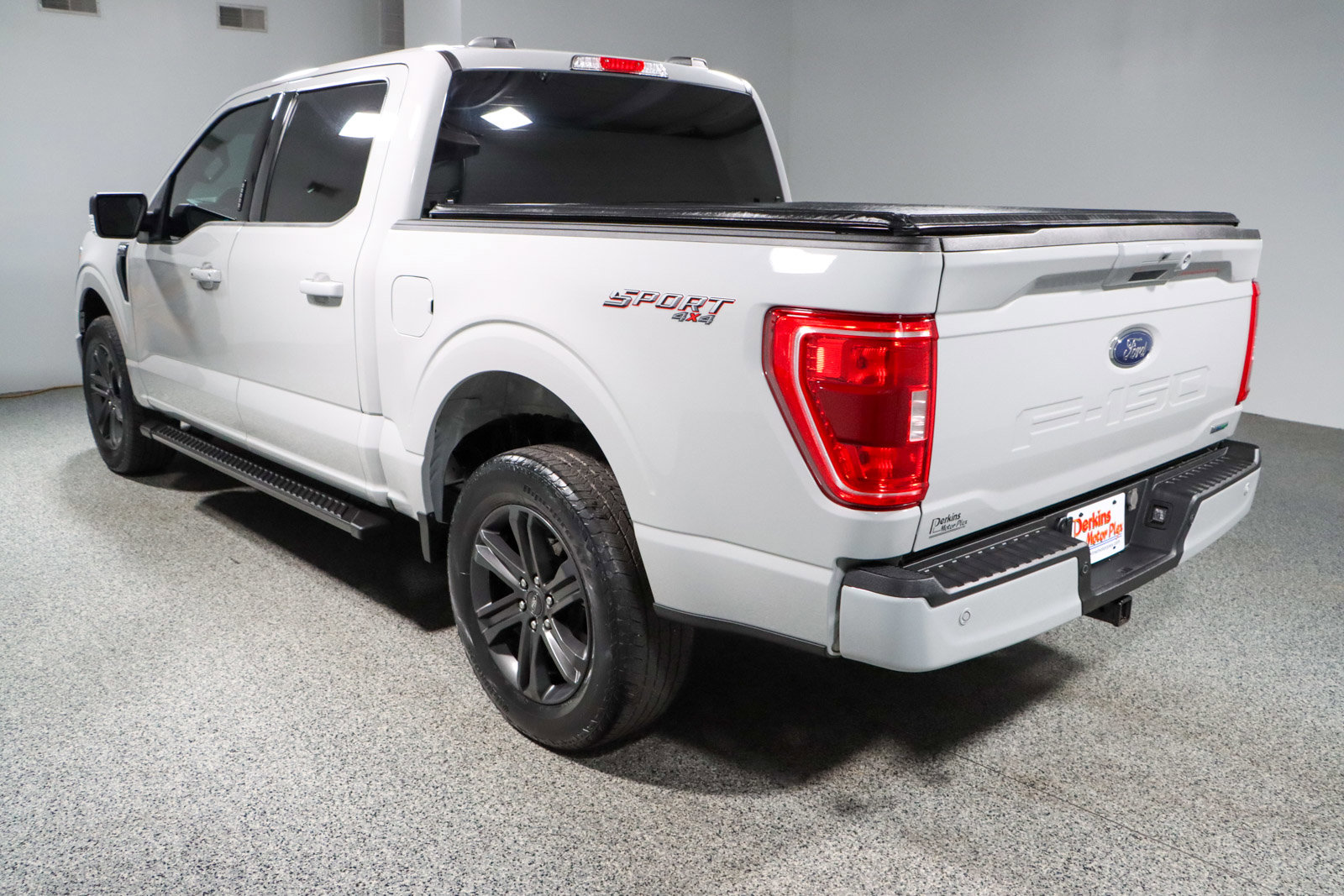 Used 2023 Ford F150 XLT w/ Equipment Group 302A High image 9