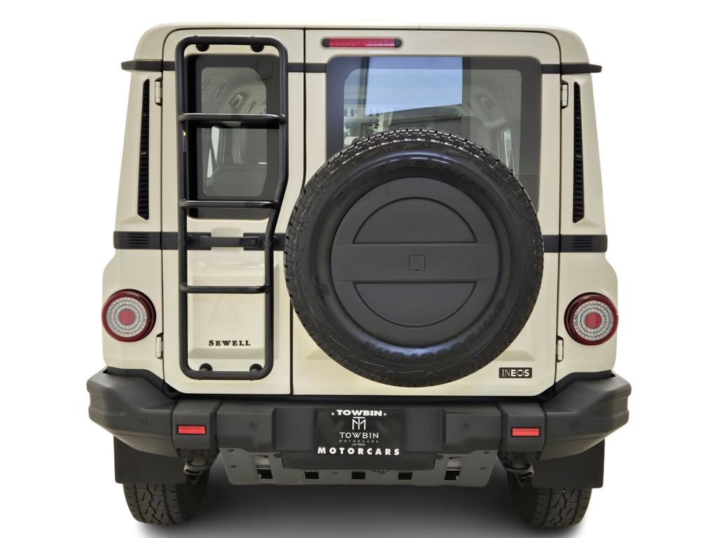 Used 2024 INEOS Grenadier Fieldmaster Edition image 10