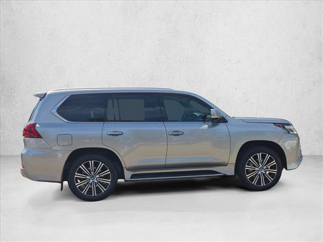 Used 2021 Lexus LX 570 4WD w/ Luxury Package image 5