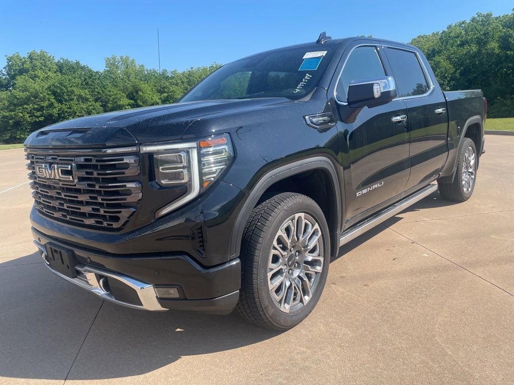 Used 2025 GMC Sierra 1500 Denali Ultimate AWD/4WD image 1