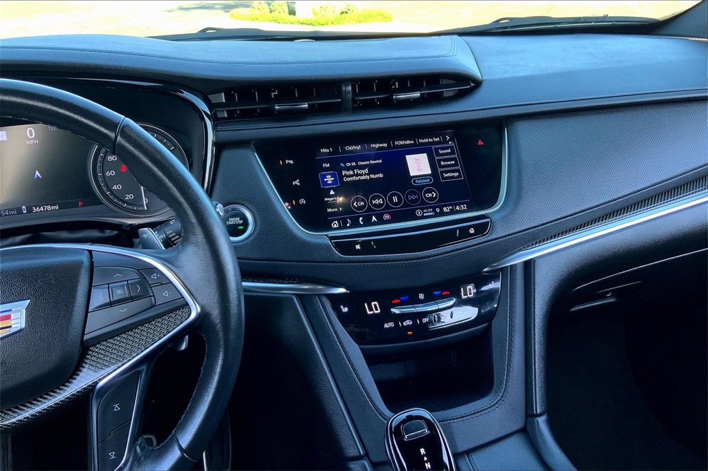 Certified 2023 Cadillac XT5 Sportv w/ Technology Package image 8