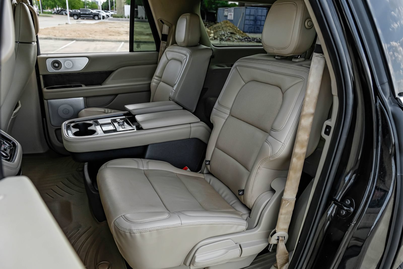 Used 2020 Lincoln Navigator L Reserve w/ Equipment Group 208A Reserve AWD/4WD image 48