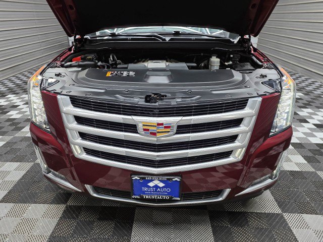 Used 2019 Cadillac Escalade Luxury AWD/4WD image 47