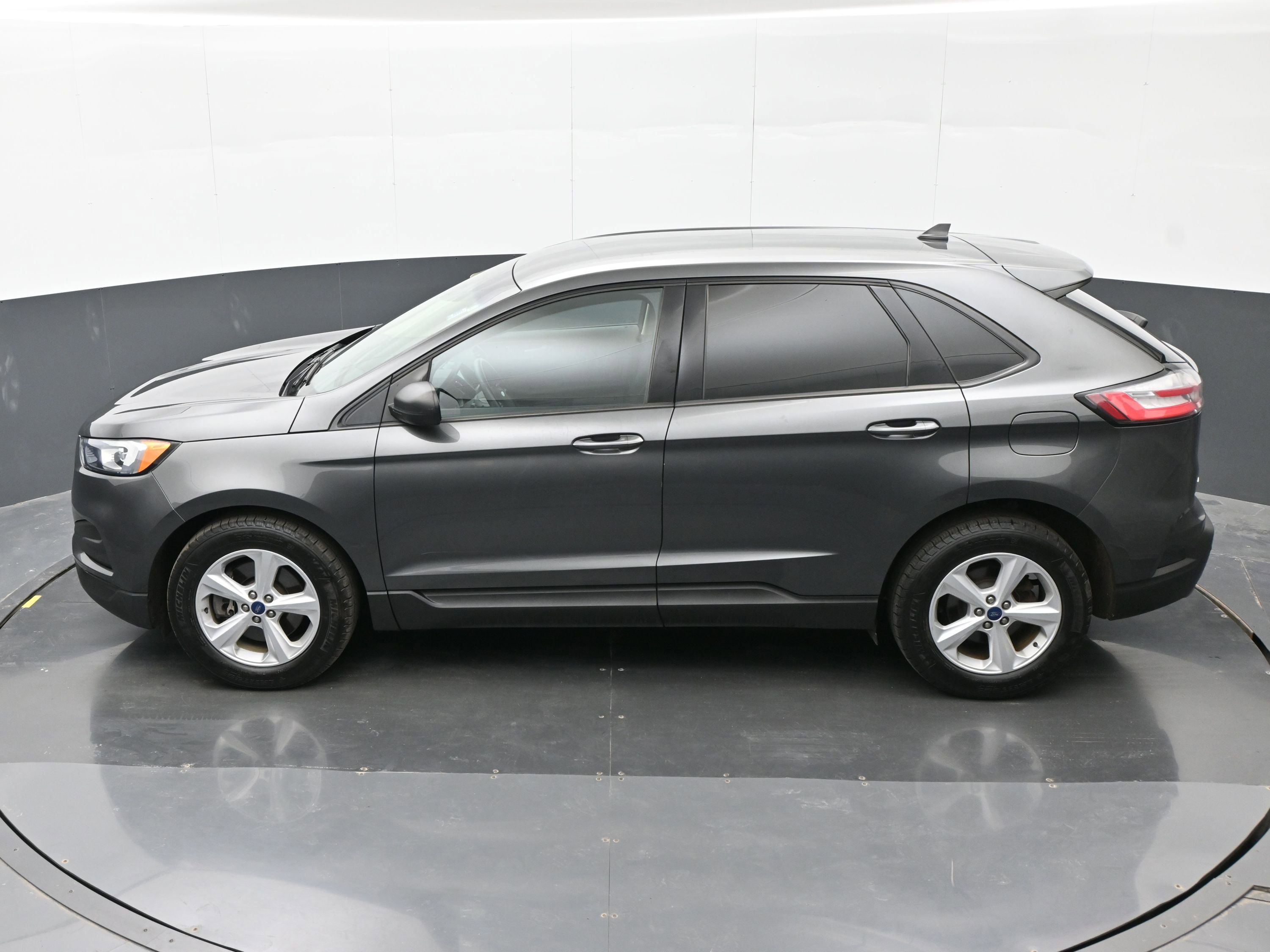 Used 2020 Ford Edge SE AWD/4WD image 36