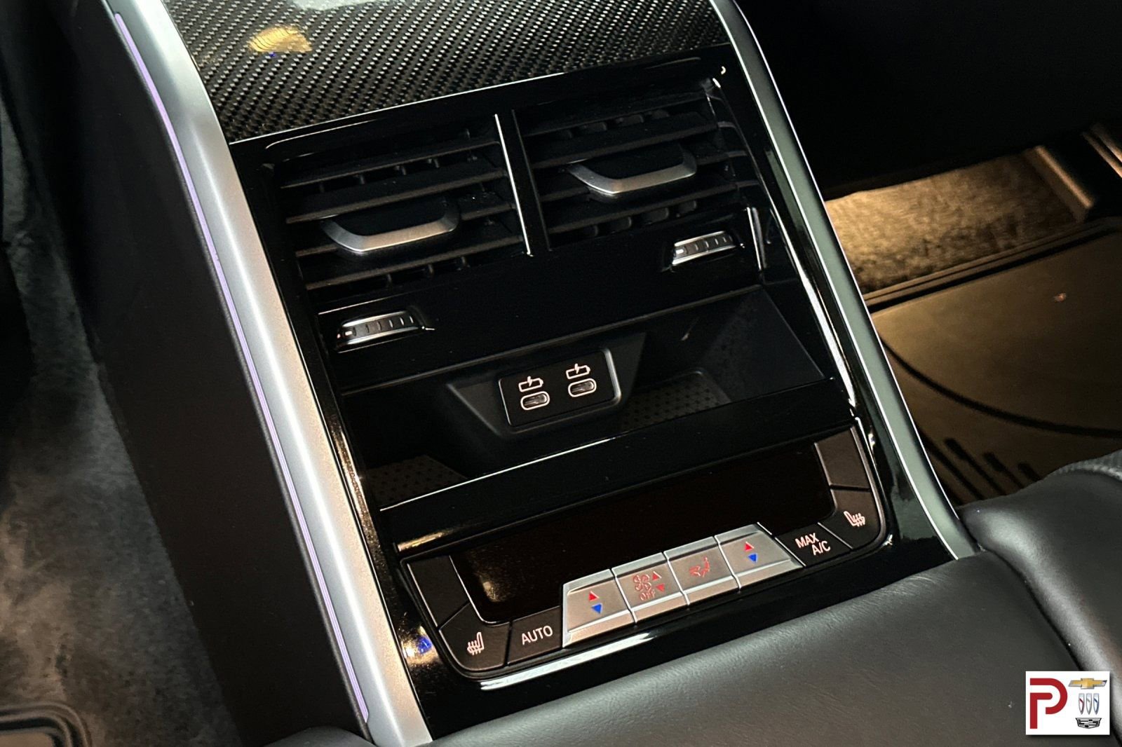 Used 2023 BMW M850i Gran Coupe xDrive w/ M Carbon Exterior Package image 15