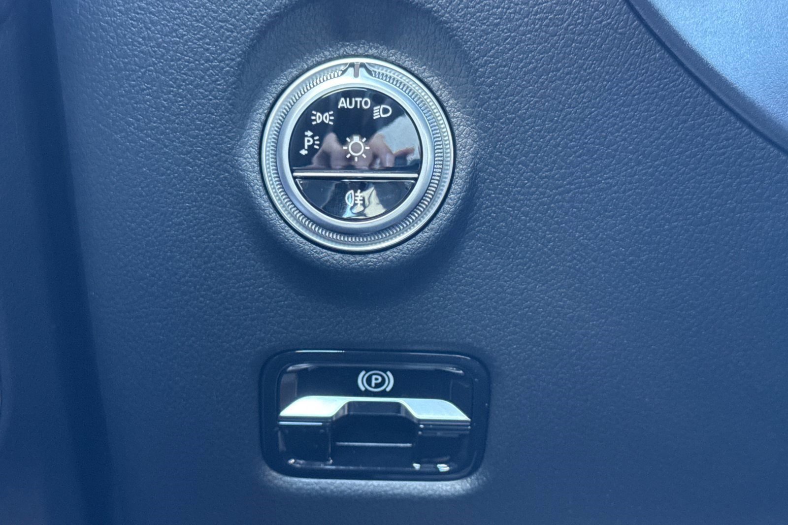 New 2026 Mercedes-Benz CLE 450 4MATIC Cabriolet image 28