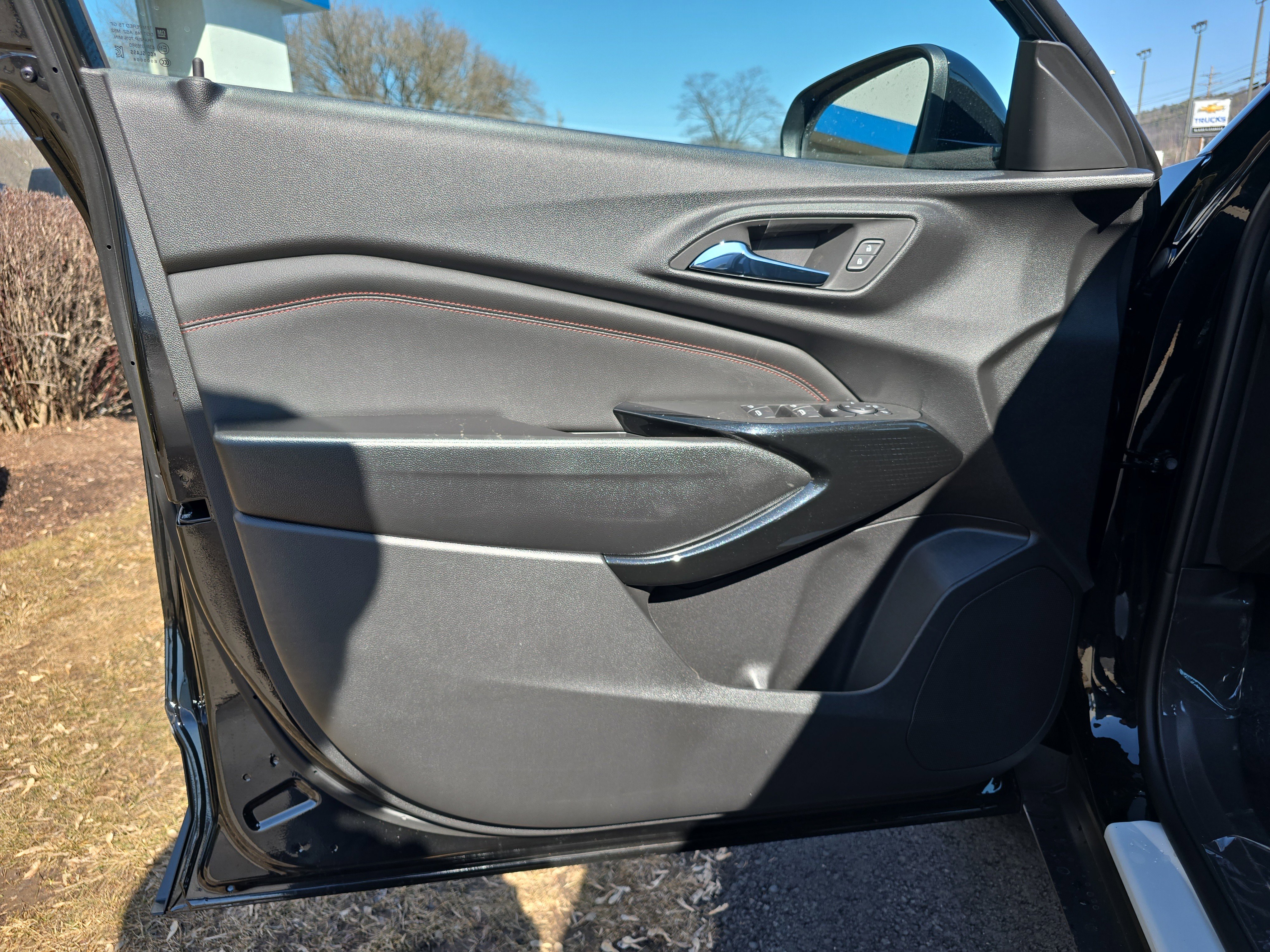 New 2026 Chevrolet Trax RS image 17