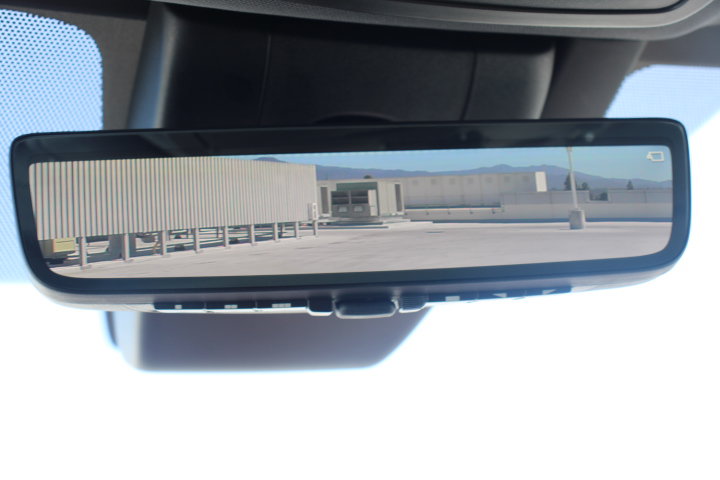 Certified 2024 Toyota Sienna Platinum FWD image 30
