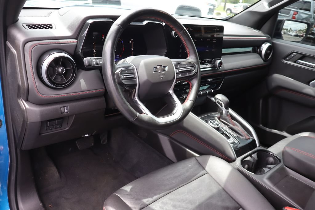 Used 2023 Chevrolet Colorado Z71 w/ Z71 Convenience Package 2 AWD/4WD image 5