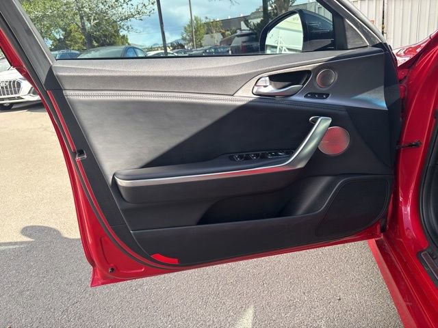 Used 2021 Kia Stinger GT2 image 11