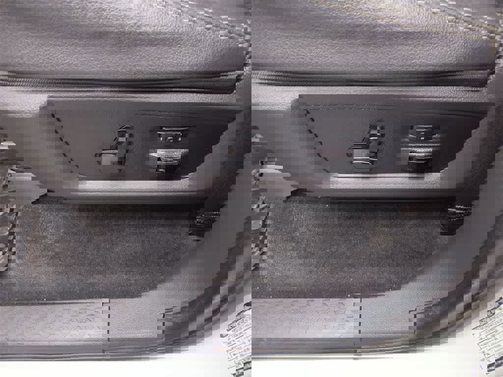 Used 2012 RAM 3500 Laramie image 12