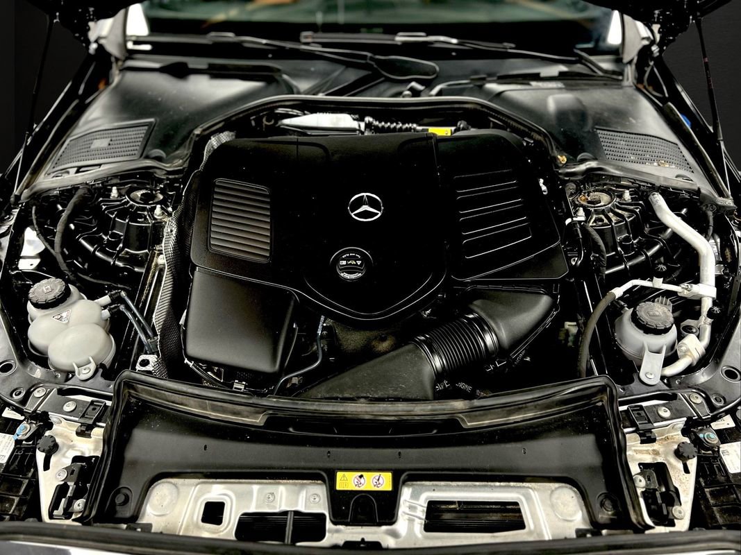 Used 2023 Mercedes-Benz C 300 4MATIC Sedan image 40