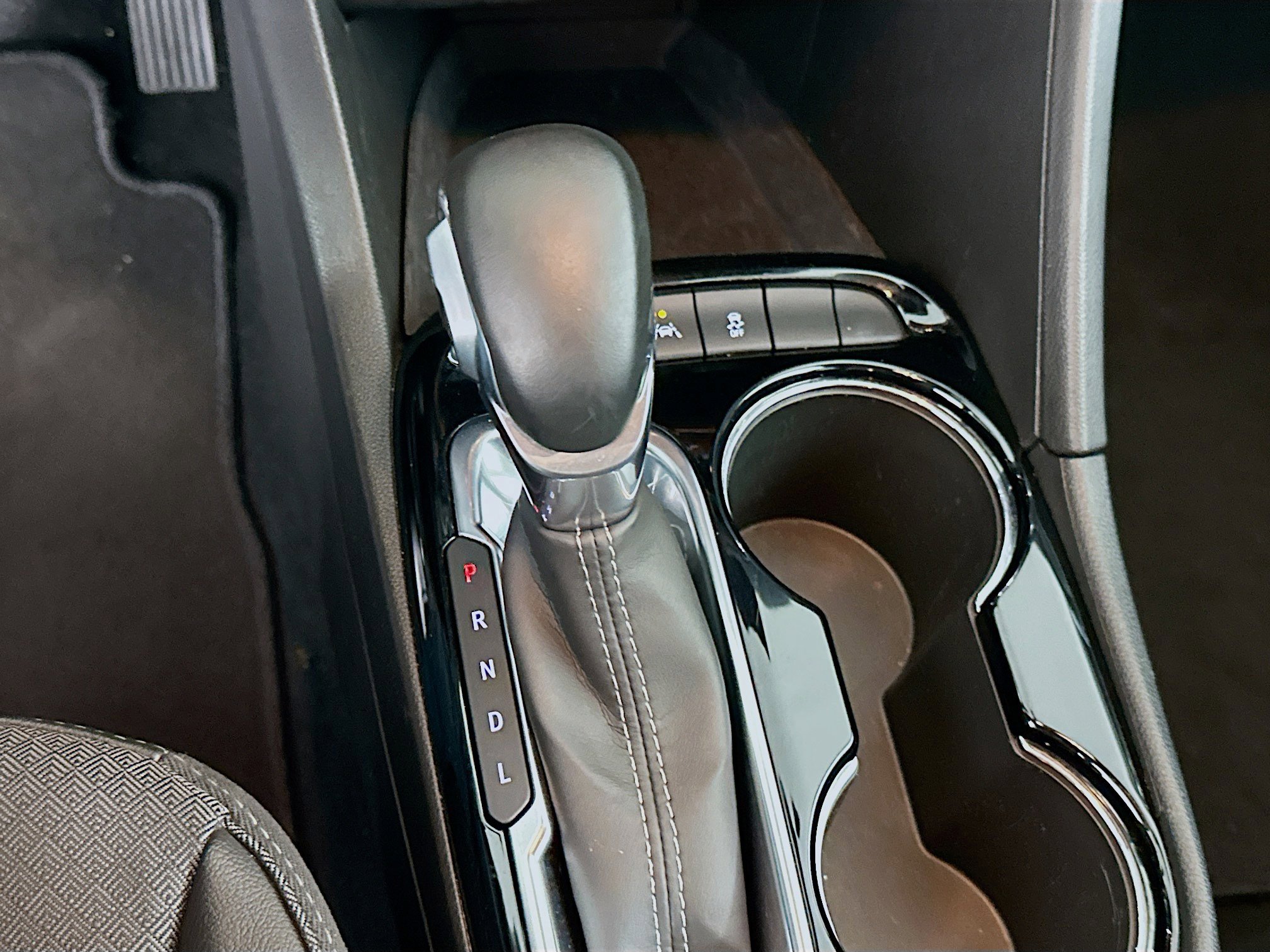 Used 2025 Buick Encore GX Preferred image 25