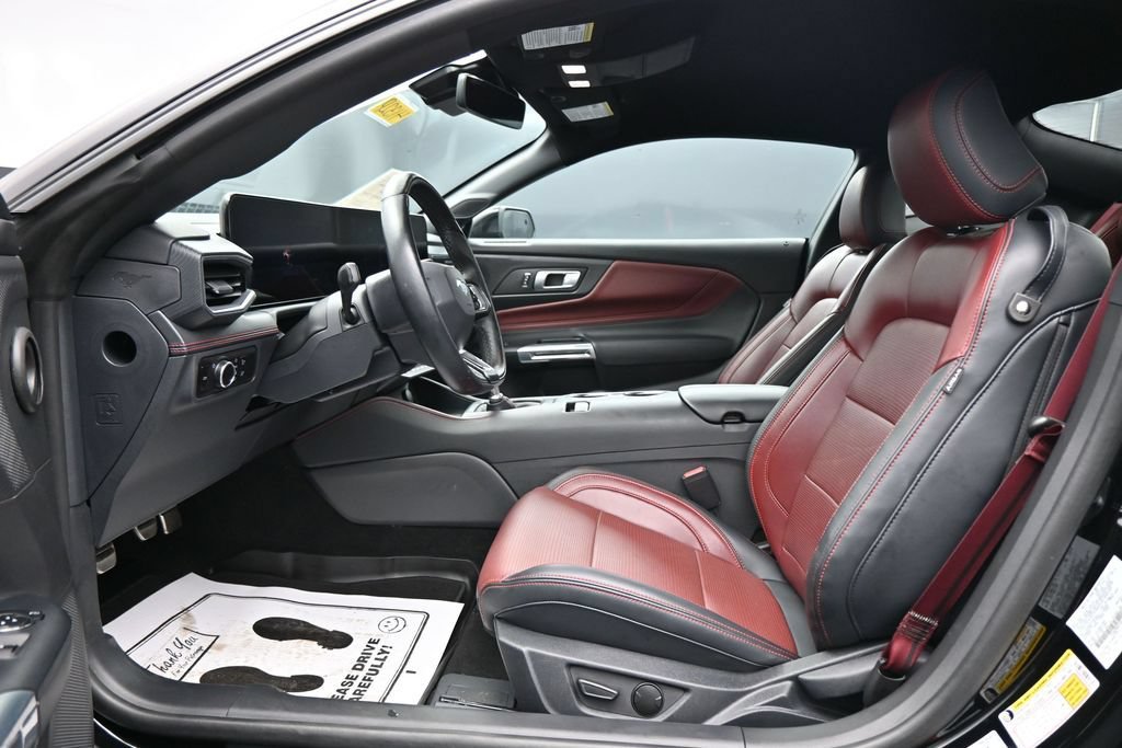Used 2025 Ford Mustang GT Premium RWD image 9
