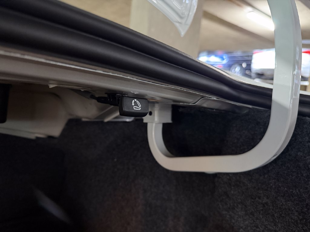 Certified 2025 Volkswagen Jetta S FWD image 31