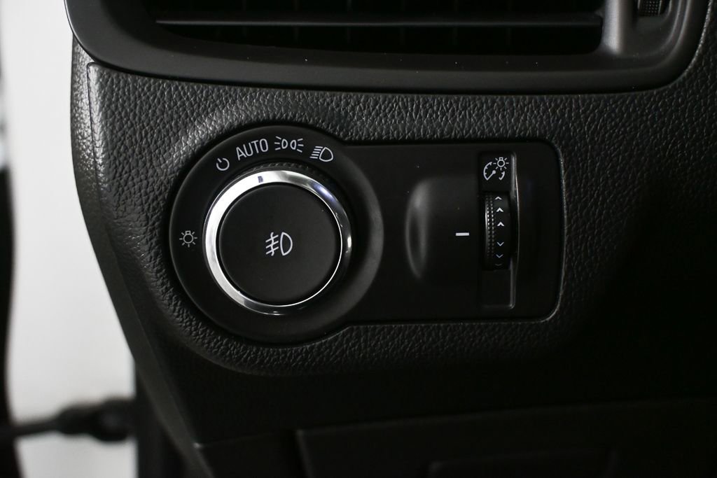 Used 2019 Buick Envision Essence image 9