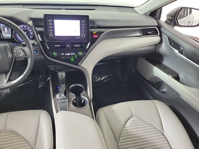 Used 2023 Toyota Camry SE w/ Convenience Package FWD image 17