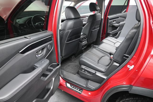 Certified 2025 Honda Pilot EX-L image 17