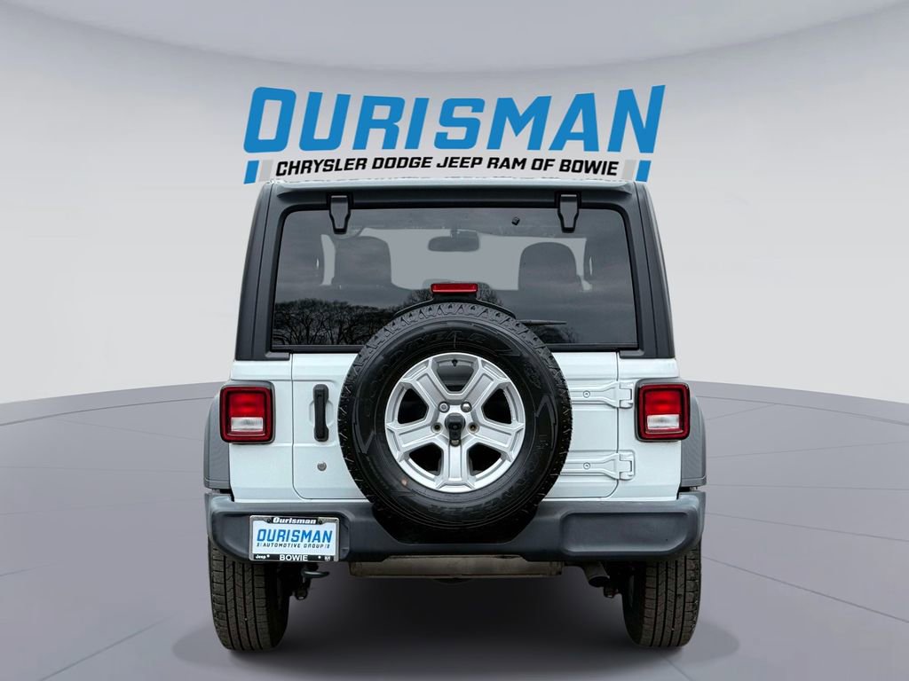 Used 2018 Jeep Wrangler Sport S image 3
