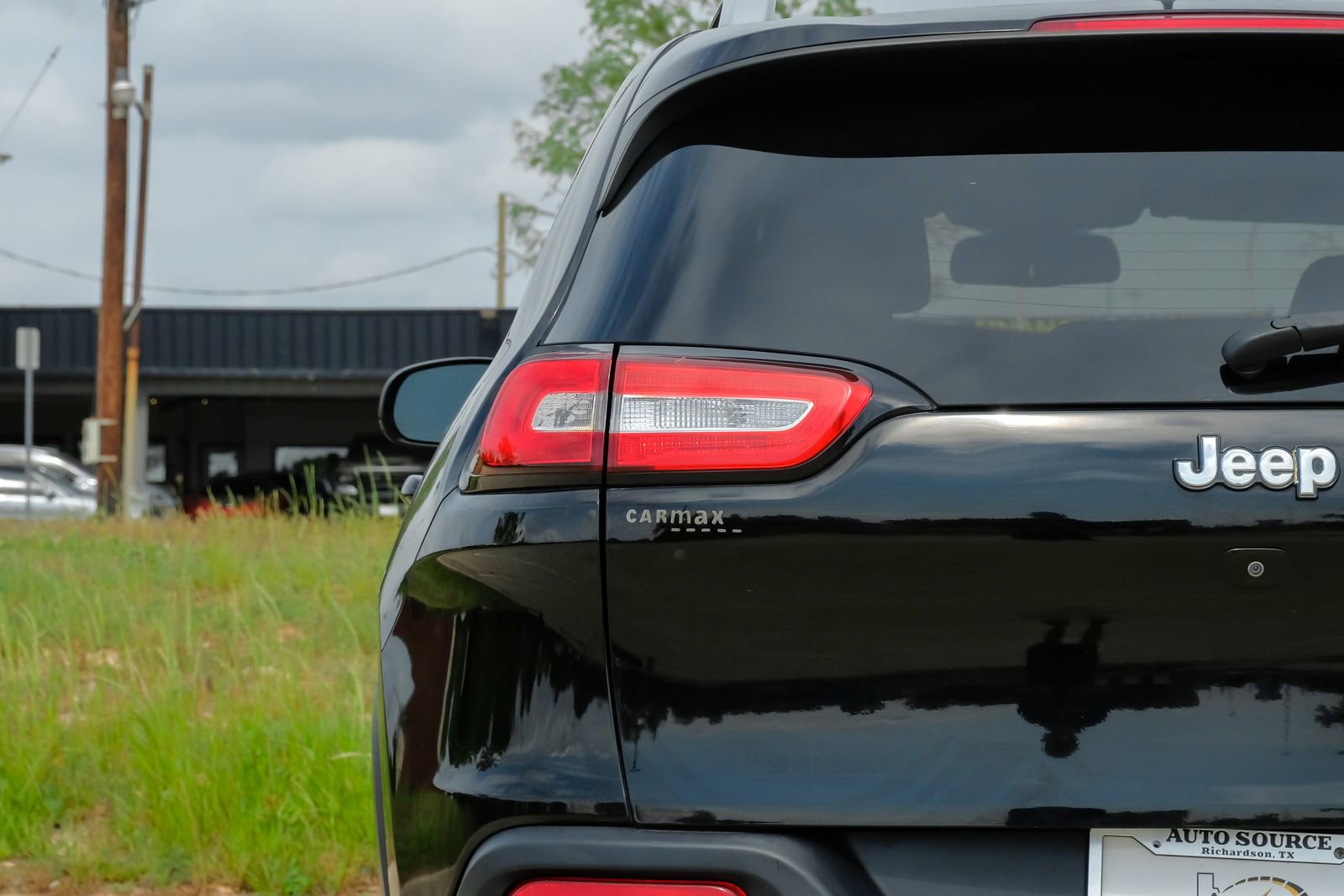 Used 2017 Jeep Cherokee Latitude w/ Safety/Convenience Group image 48
