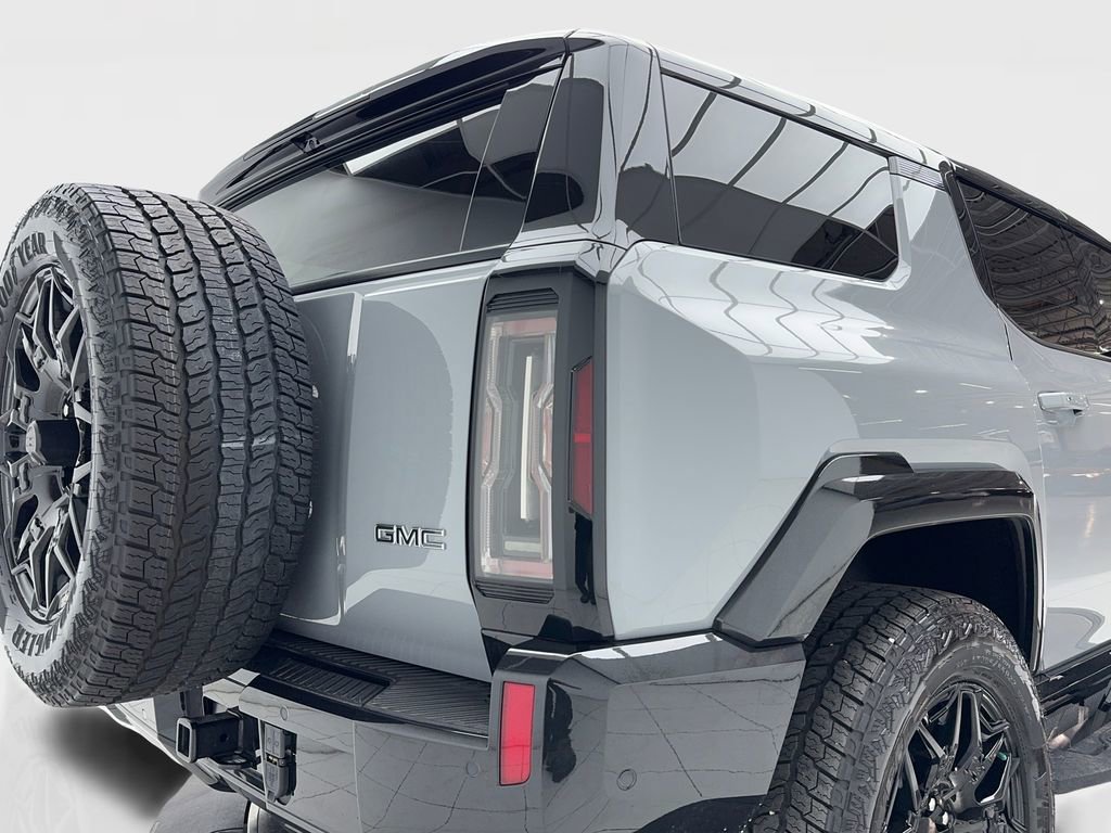 Used 2025 GMC Hummer EV 2X image 10