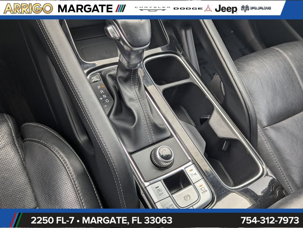 Used 2022 Kia Telluride SX w/ Towing Package FWD image 23