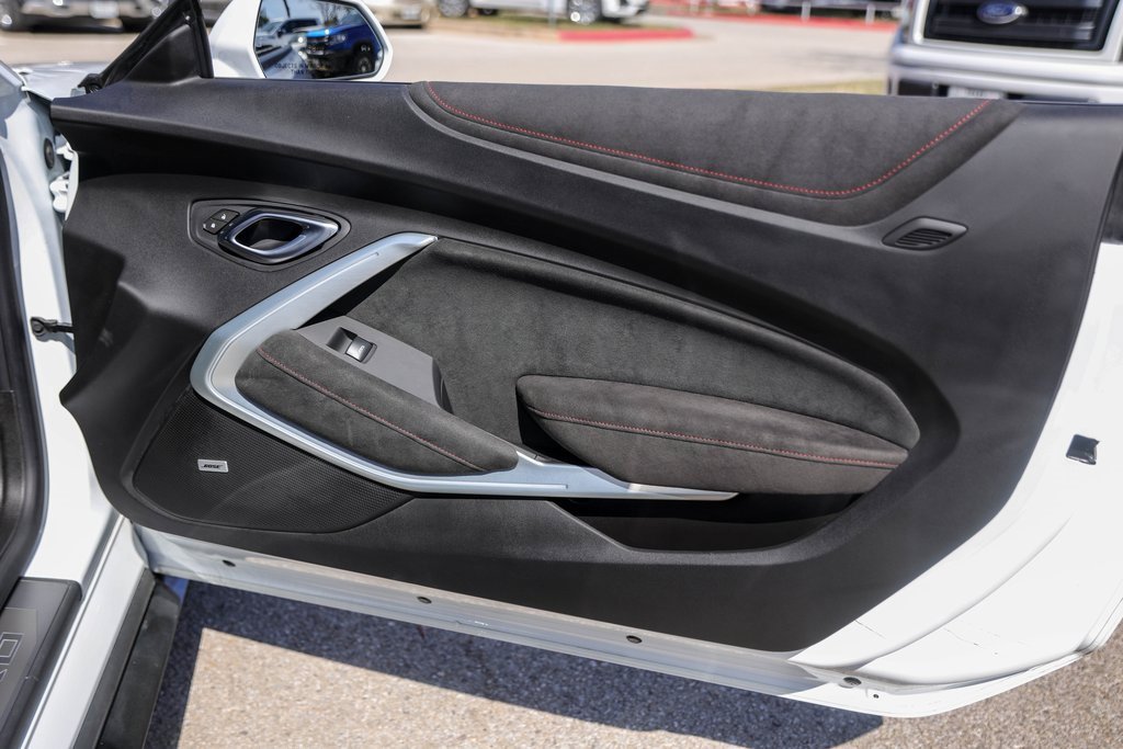 Used 2021 Chevrolet Camaro ZL1 image 23