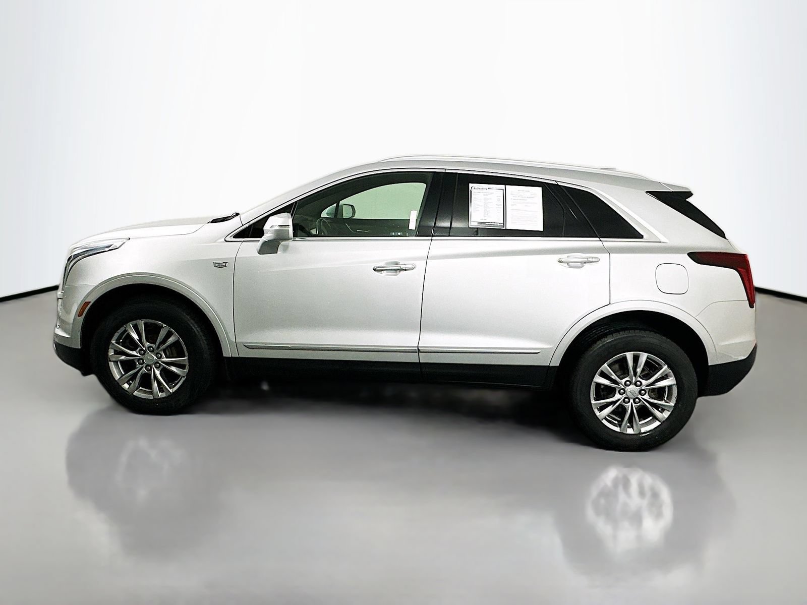 Used 2020 Cadillac XT5 Premium Luxury FWD image 4