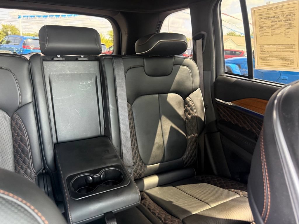 Used 2023 Jeep Grand Cherokee Summit AWD/4WD image 62