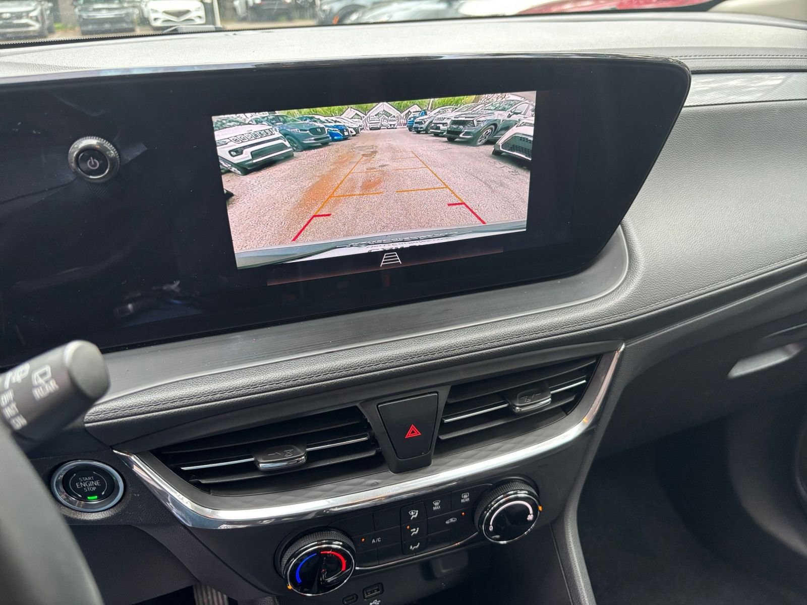 Used 2025 Buick Encore GX Preferred FWD image 17