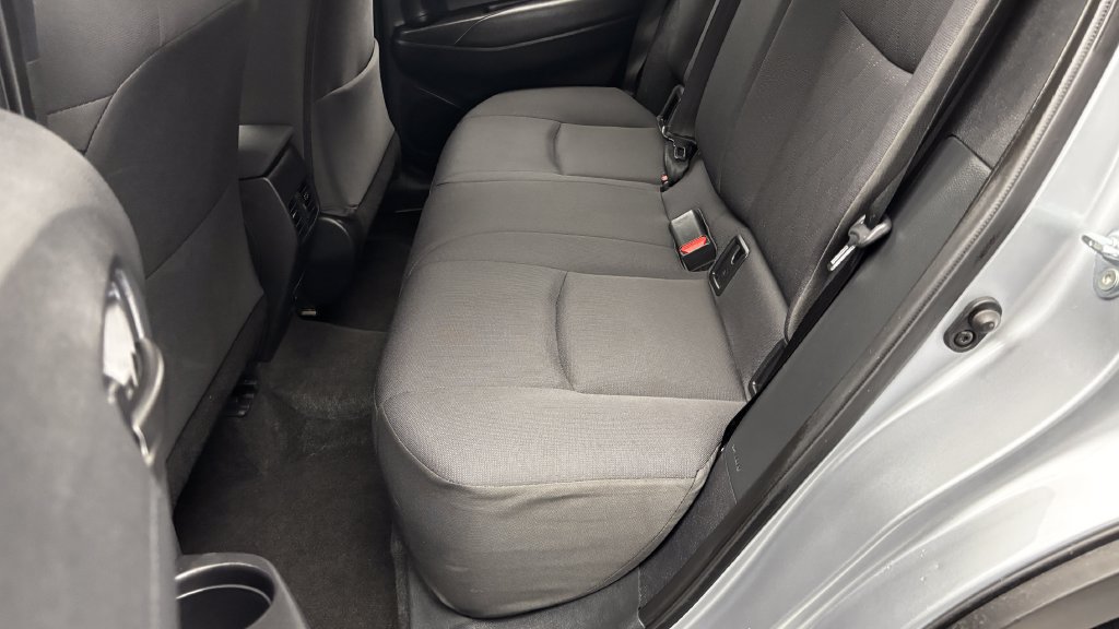 Certified 2025 Toyota Corolla Cross LE FWD image 34