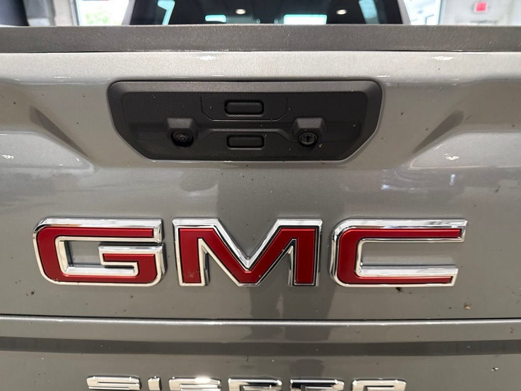 New 2026 GMC Sierra 1500 SLT w/ SLT Convenience Package AWD/4WD image 9