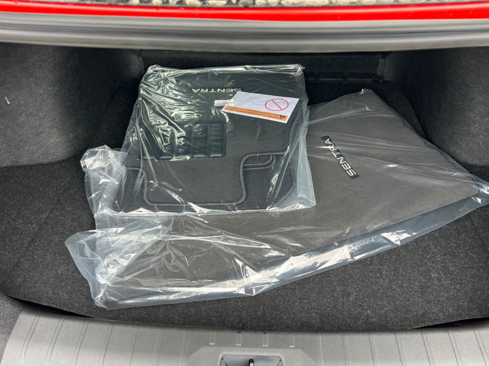 New 2026 Nissan Sentra SR w/ Floor Mat Package FWD image 5