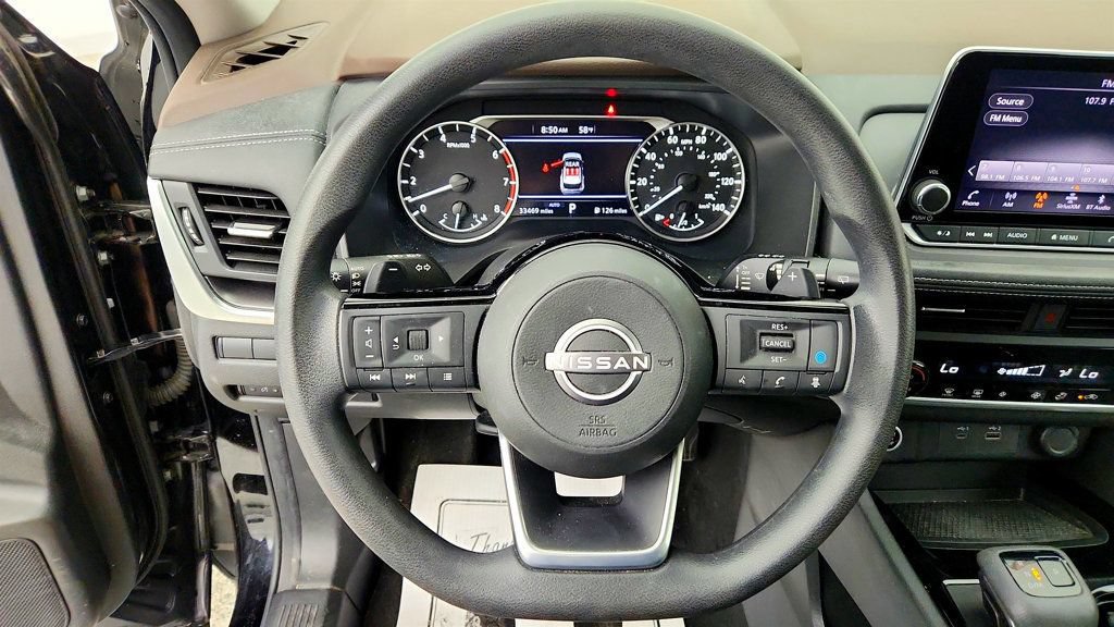 Used 2023 Nissan Rogue SV AWD/4WD image 13