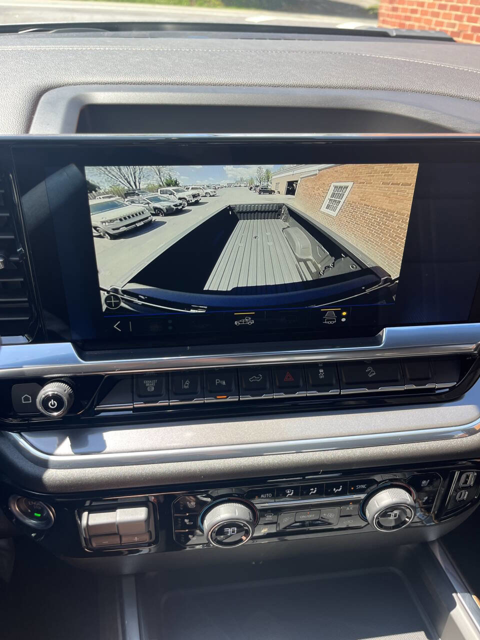 Used 2024 Chevrolet Silverado 2500 High Country w/ High Country Premium Package image 25