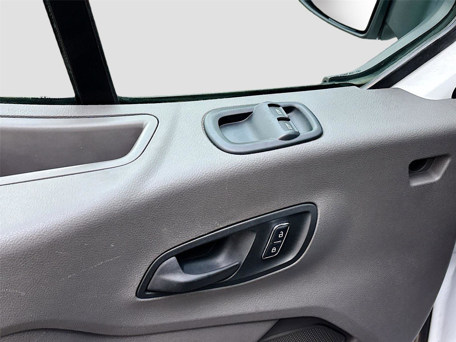 Used 2024 Ford Transit 350 XLT image 18